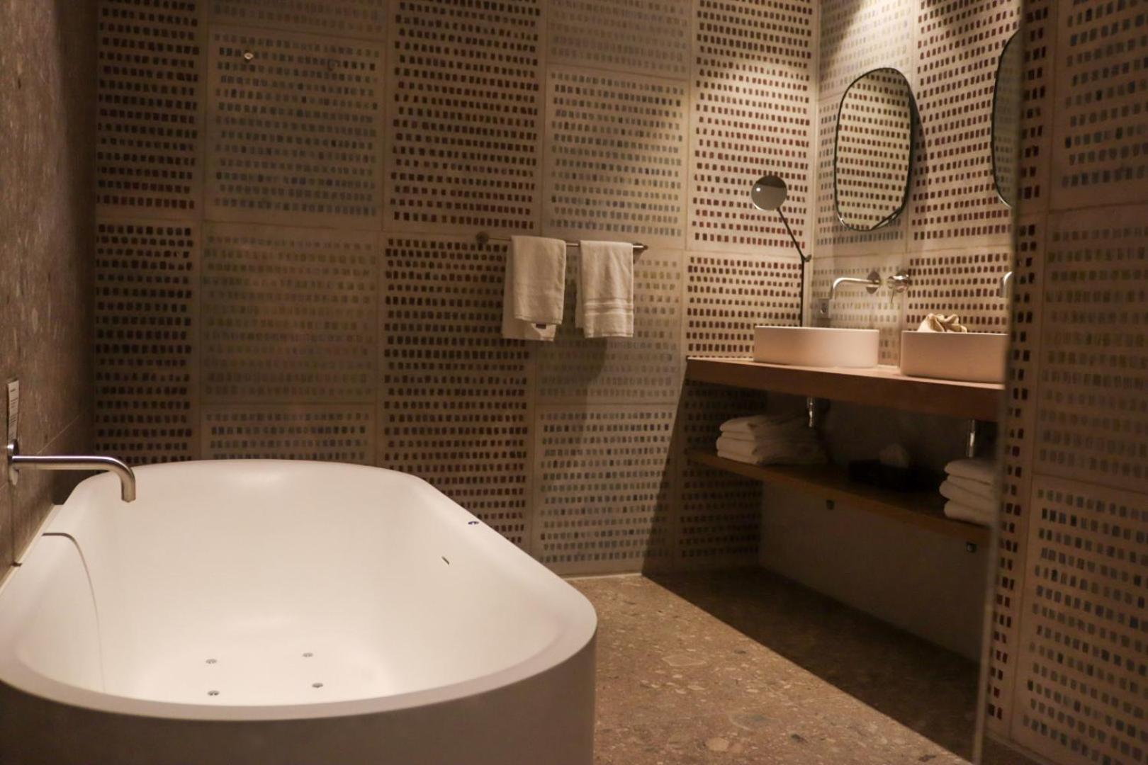 Van Der Valk Hotel Deventer Bagian luar foto