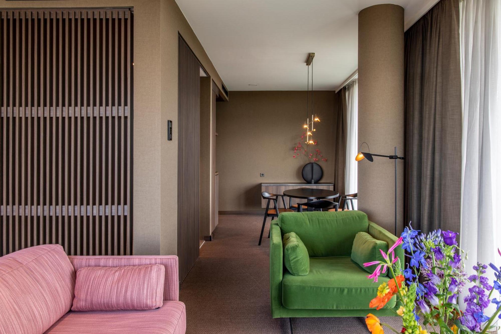 Van Der Valk Hotel Deventer Bagian luar foto