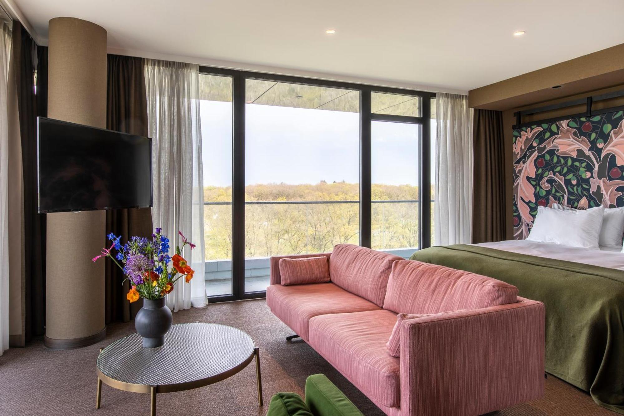 Van Der Valk Hotel Deventer Bagian luar foto