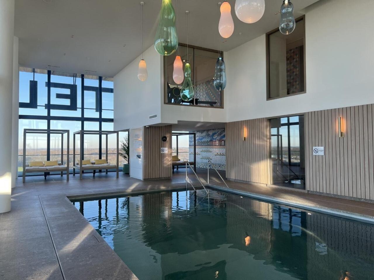 Van Der Valk Hotel Deventer Bagian luar foto
