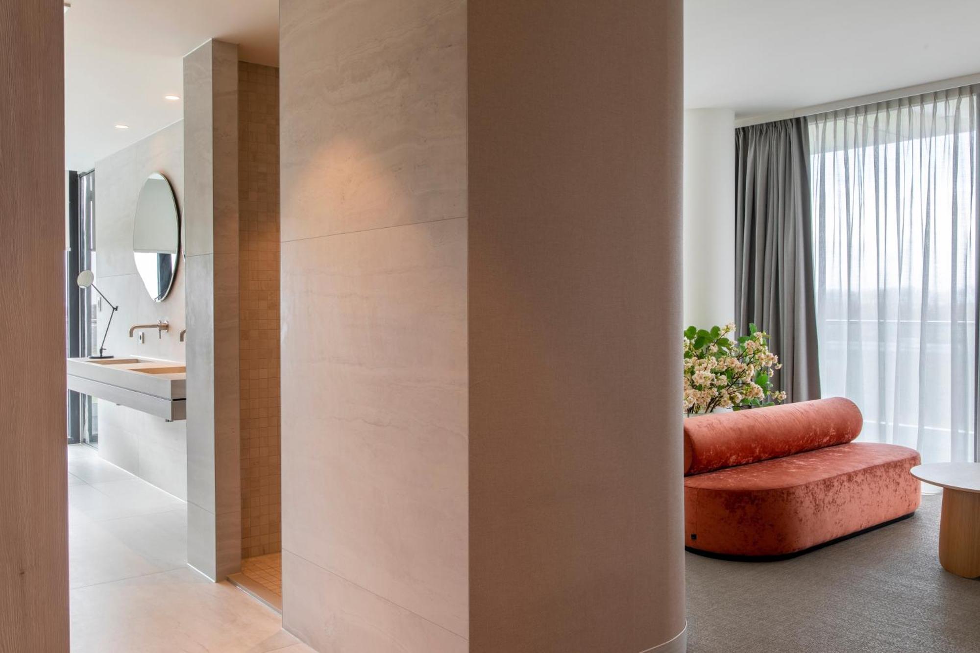Van Der Valk Hotel Deventer Bagian luar foto